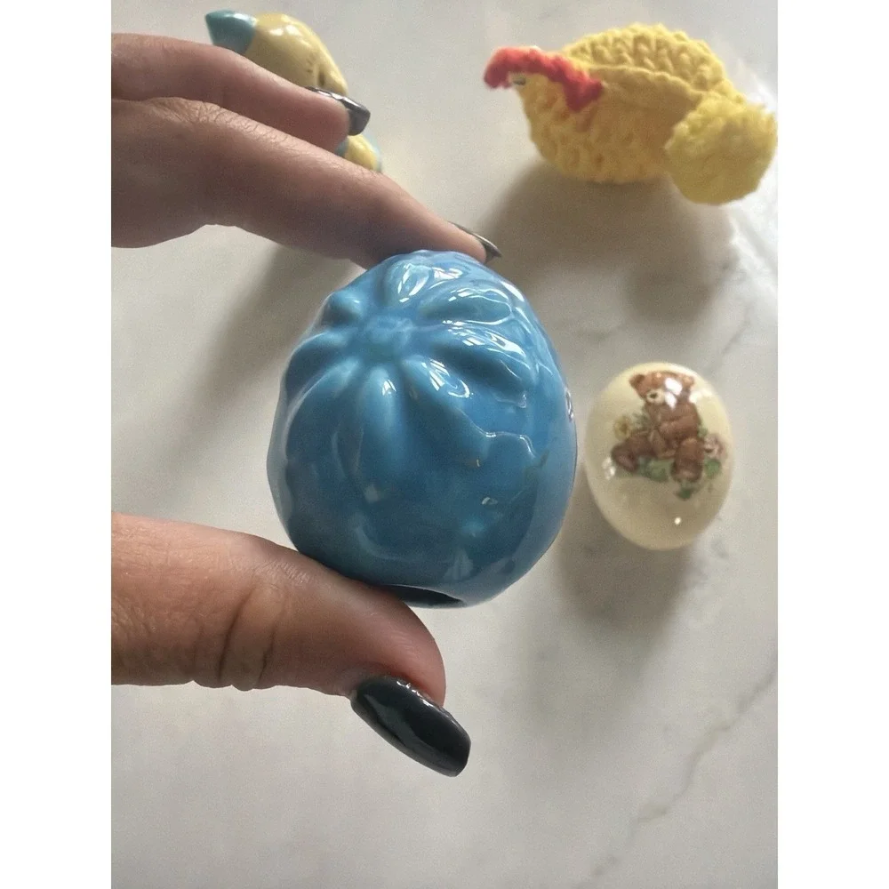 Easter Spring Decor Lot of 4 Ceramic Chick Crochet Hen Teddy Bear Blue‎ Egg Farm
